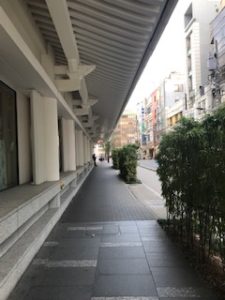 歌舞伎座側道
